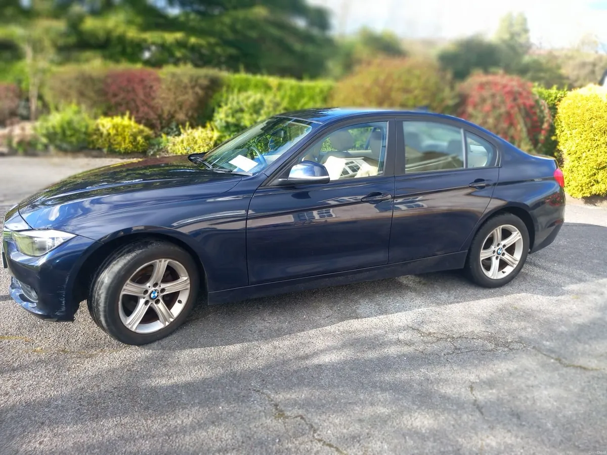 BMW 3-Series 2014 - Image 2
