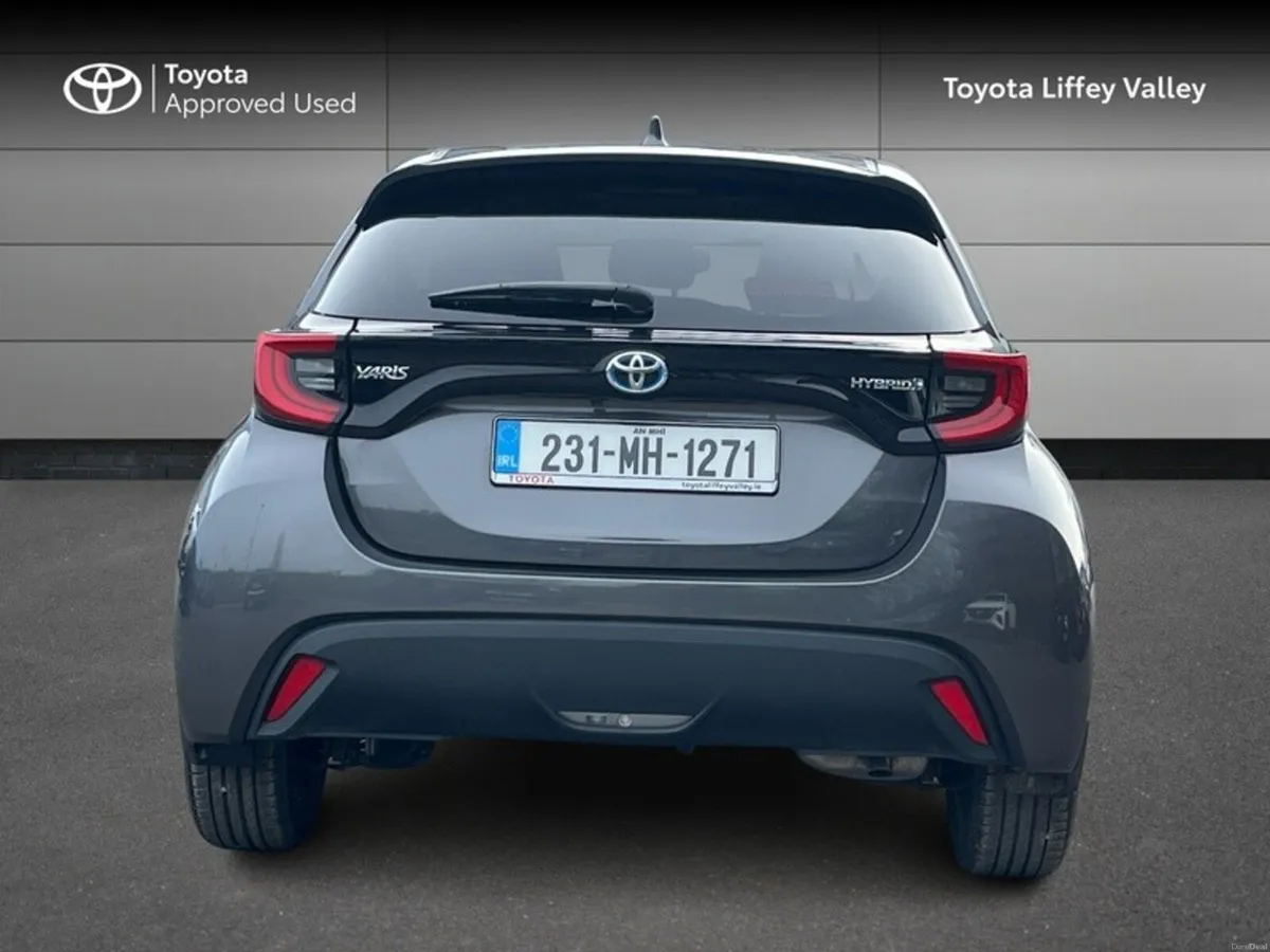 Toyota Yaris 1.5 LUNA SPORT 4DR AUTO - Image 4