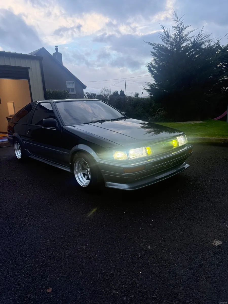 Toyota Corolla 1986 twincam - Image 1