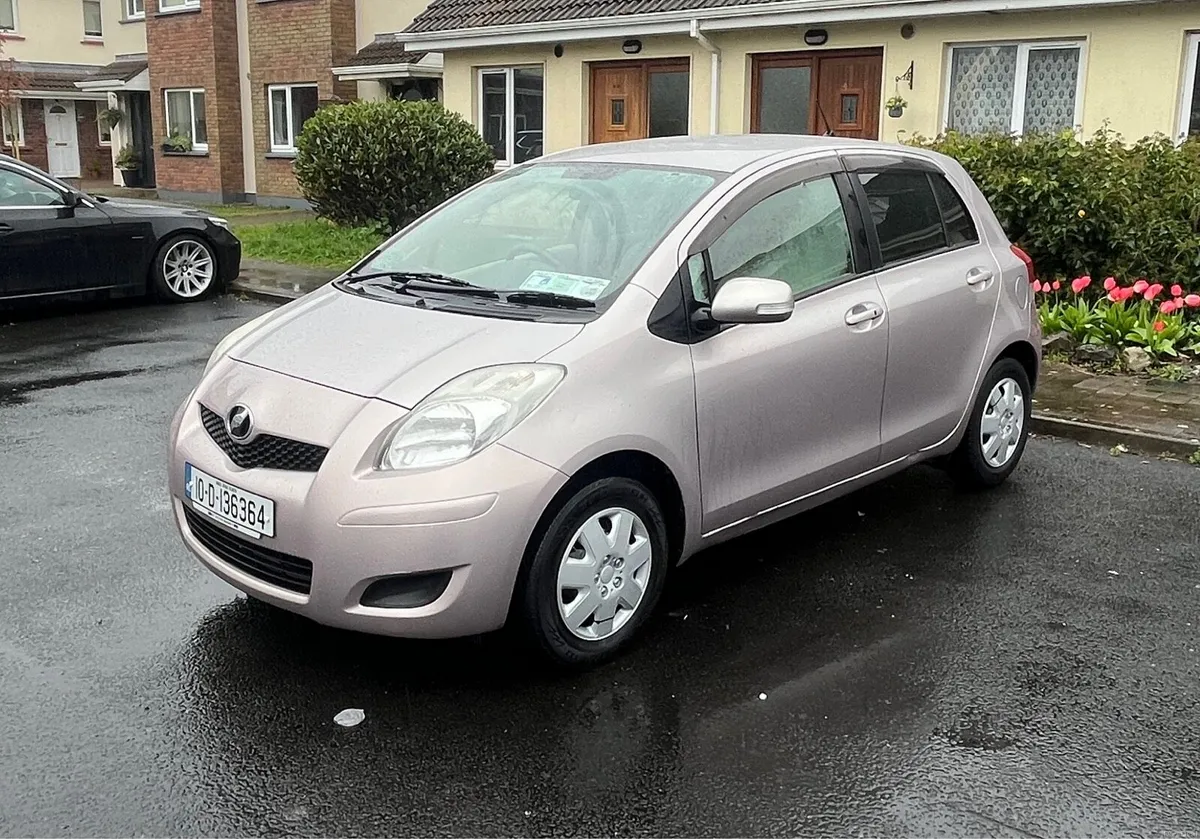 TOYOTA VITZ AUTOMATIC (€3900) - Image 1