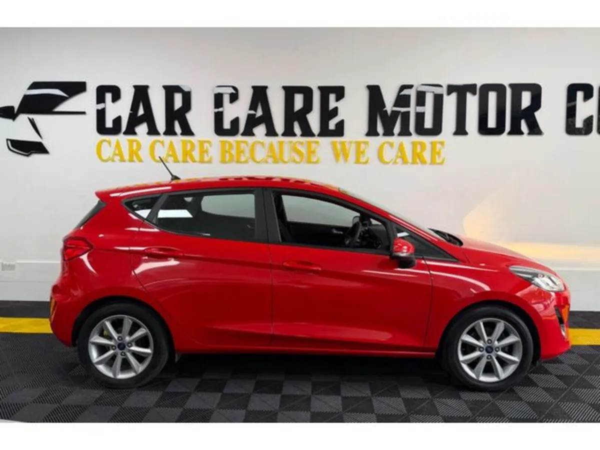 Ford Fiesta 1.10 70PS 5SPD 5DR 4DR - Image 3