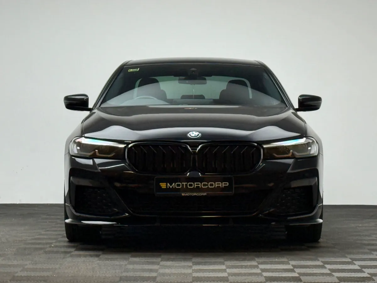BMW 5-Series 530E M SPORT - Image 2