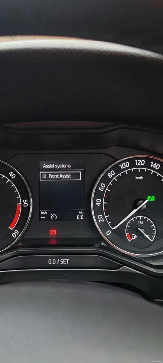 Skoda Superb 2015 - Image 4