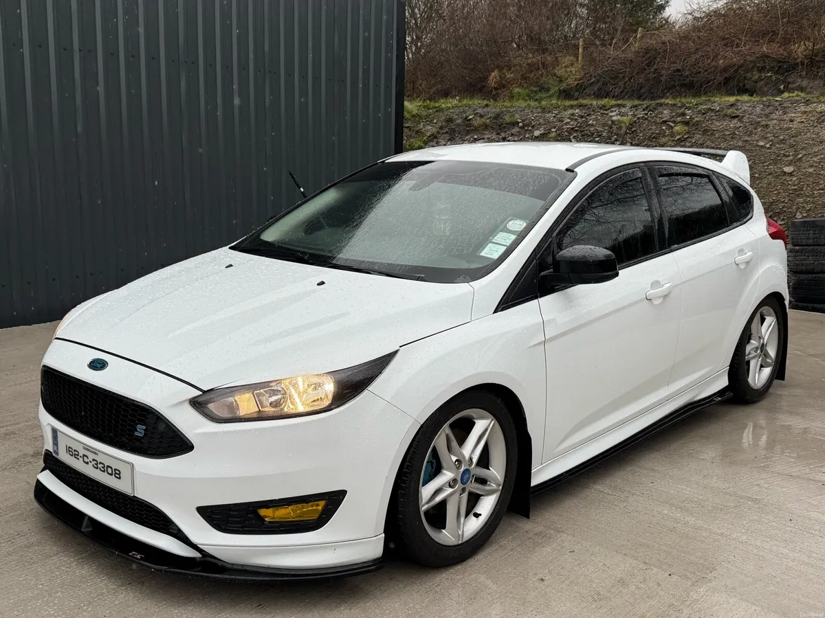 2016 Ford Focus Zetec S - Image 2