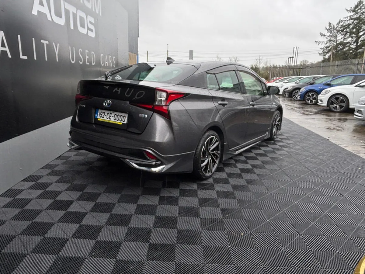 Toyota Prius TOURING EDITION SELF CHARGING HYBRID - Image 2