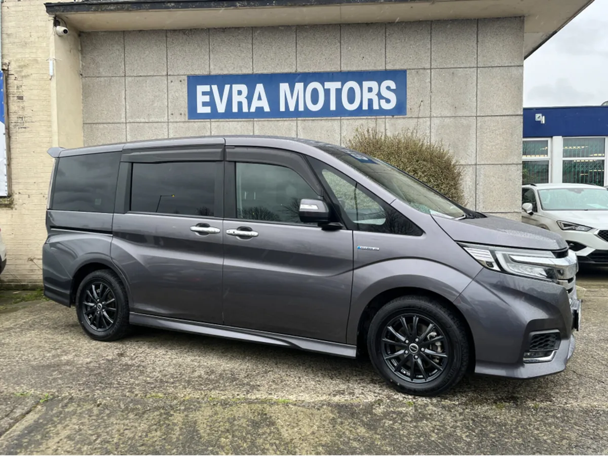 Honda Stepwagon 7 SEATER SPADA G AUTOMATIC HYBRID - Image 3