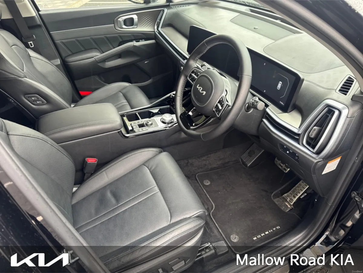 Kia Sorento PHEV PE SEM 5DR AUTO - Image 2