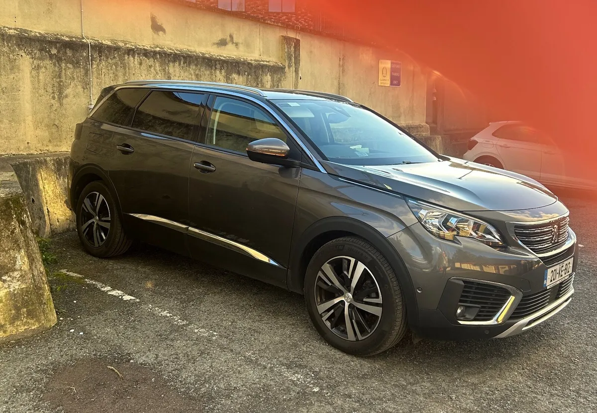 Peugeot 5008 2020 - Image 2