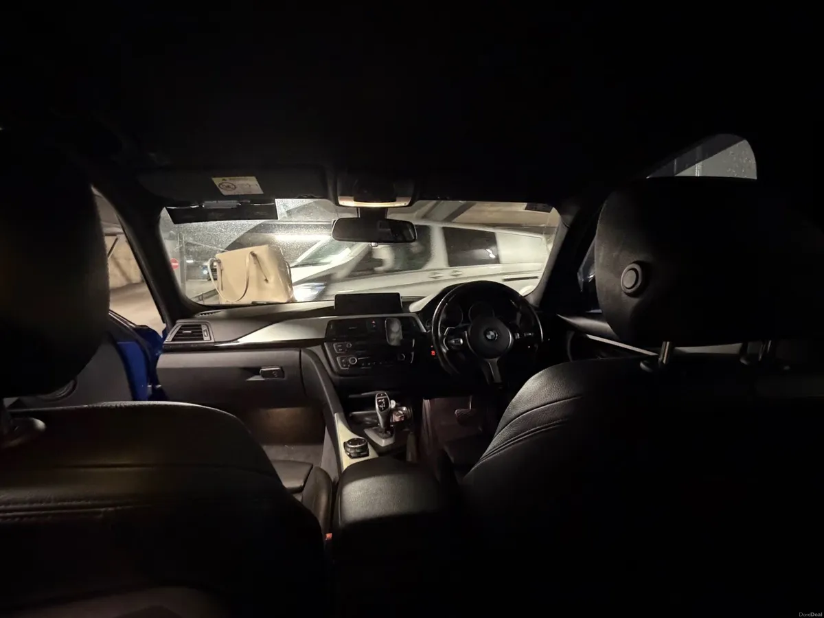 BMW 3-Series 2015 - Image 3