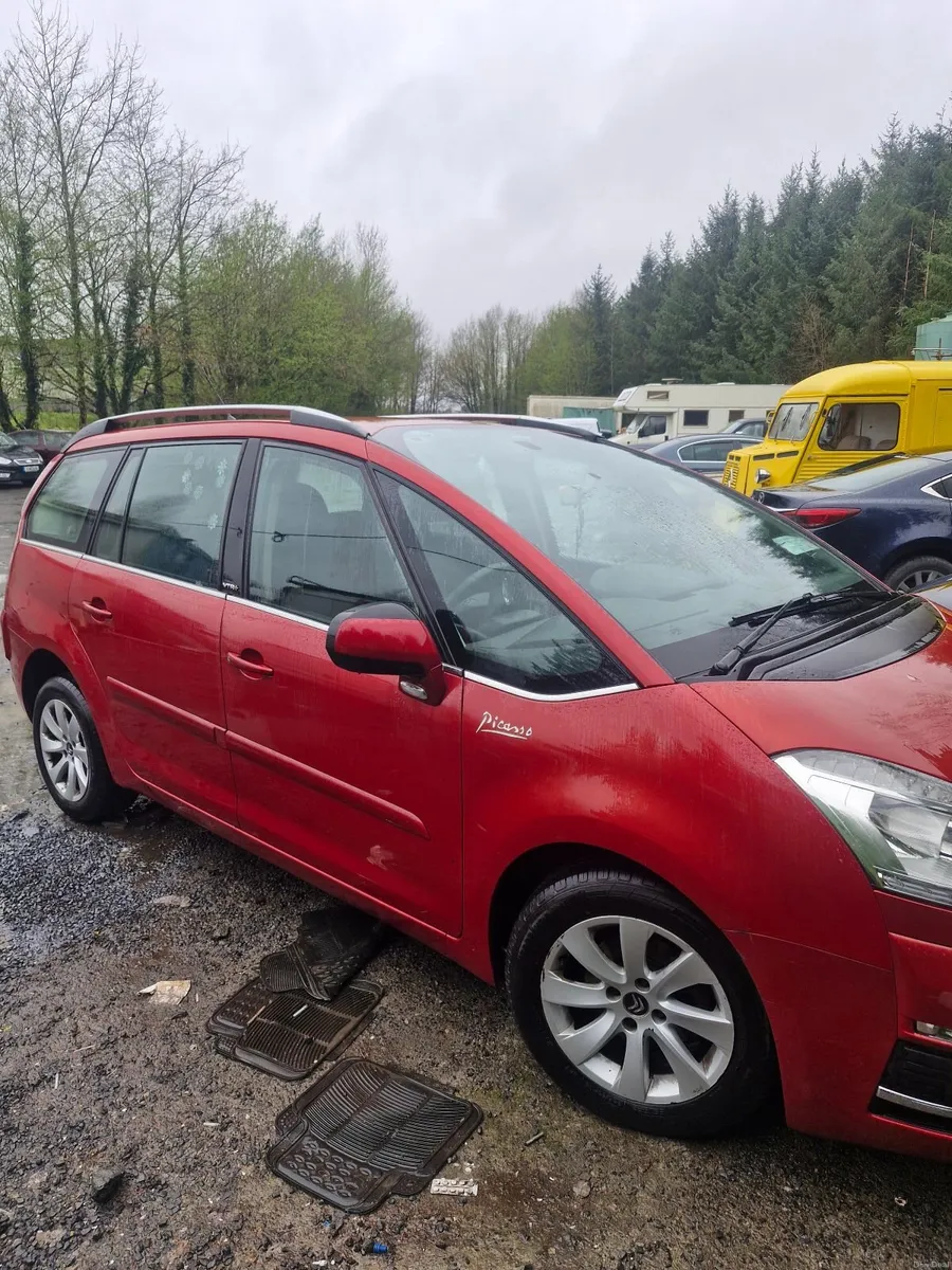 Citroen C4 Picasso 2011 - Image 2