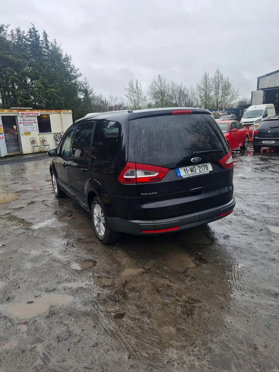 Ford Galaxy 2011 - Image 2