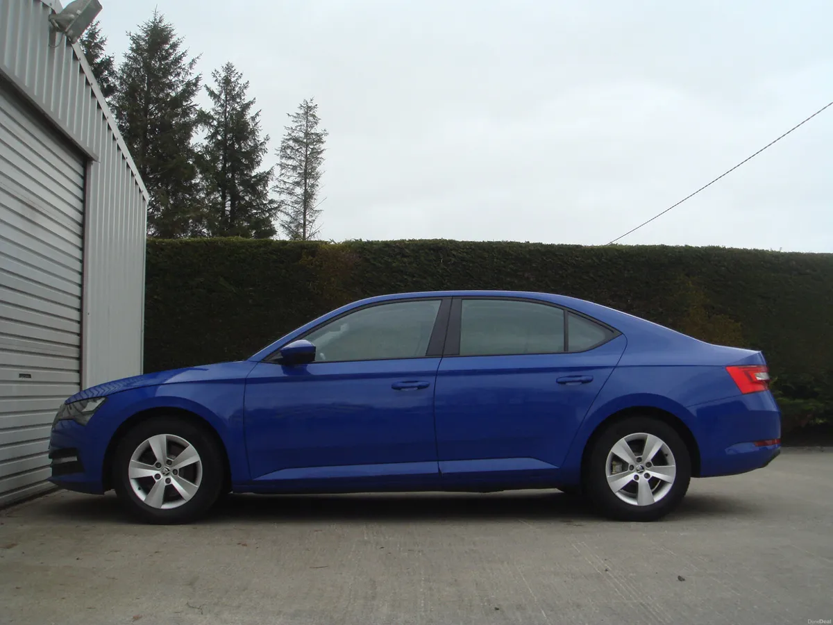 202 Superb 2.0 TDI 150 BHP €200 Road Tax NCT 3/28 - Image 4
