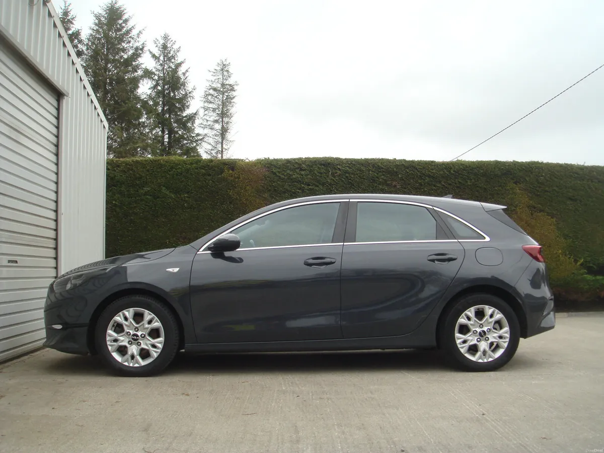 22 Ceed 2 ISG 1.0T GDI 118 BHP 5Dr NCT3/28 €190Tax - Image 4
