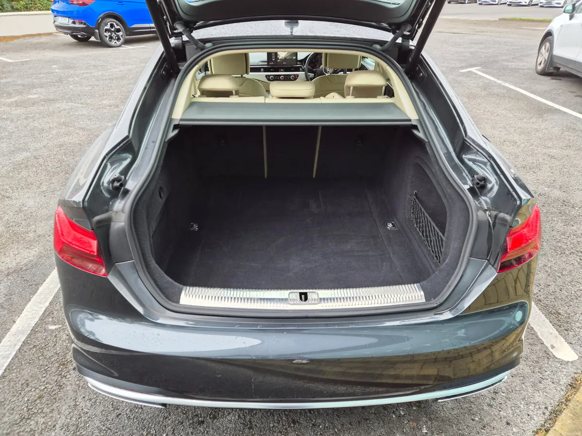 Audi A5 2021 2.0L Diesel Automatic - Image 4