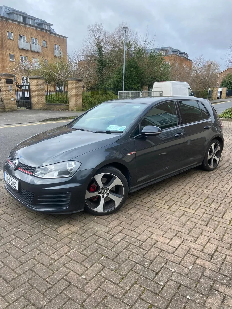 Volkswagen Golf GTI - Image 3