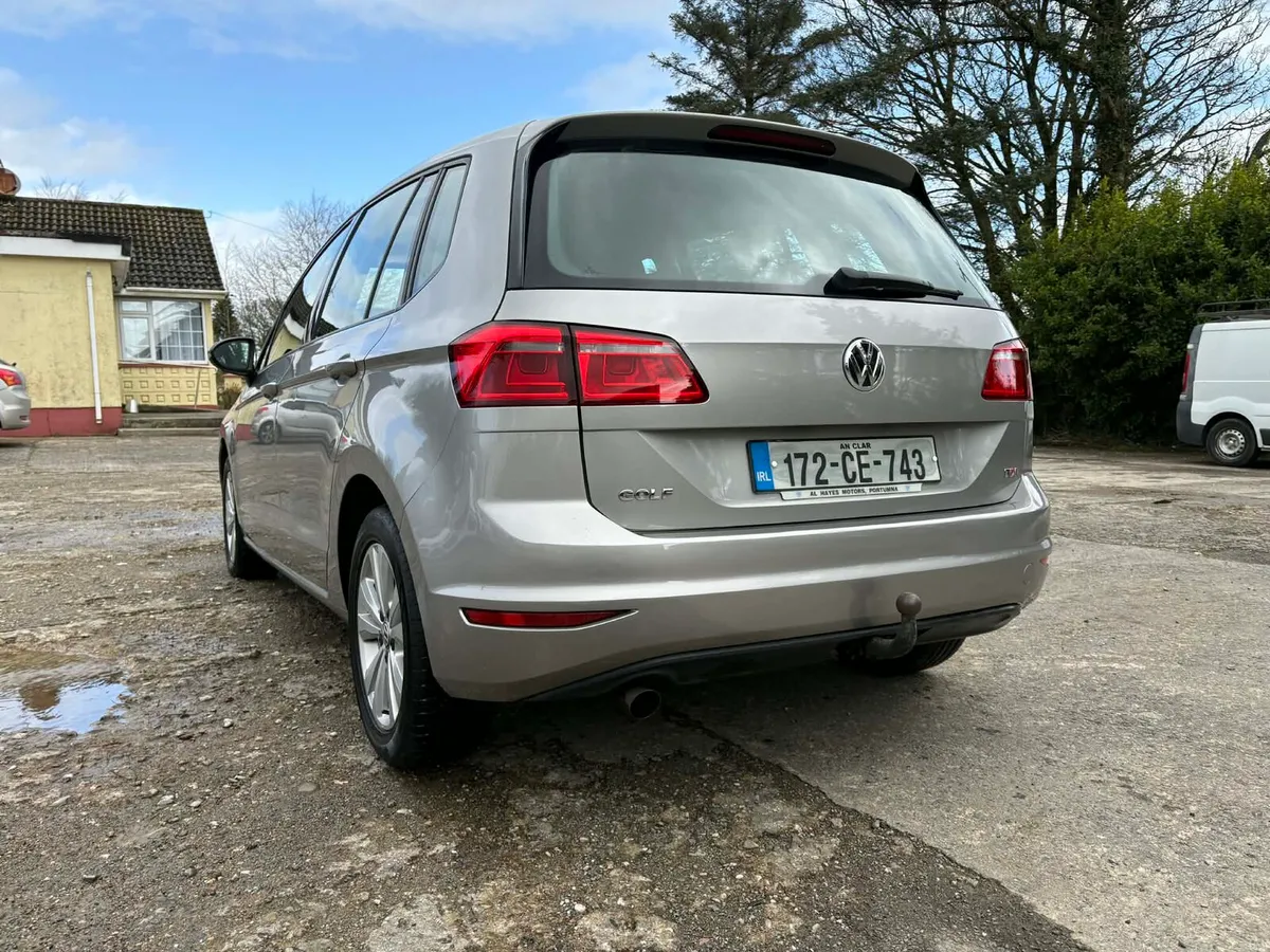 Volkswagen Golf SV - Image 4