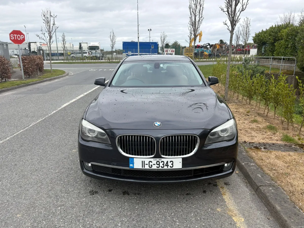 BMW 7-Series 2011 HIGH SPEC - Image 3