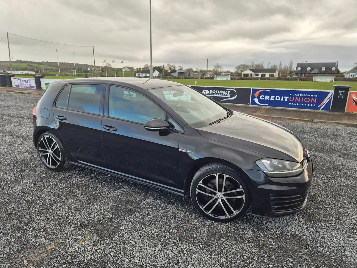 Volkswagen Golf 2017 - Image 1