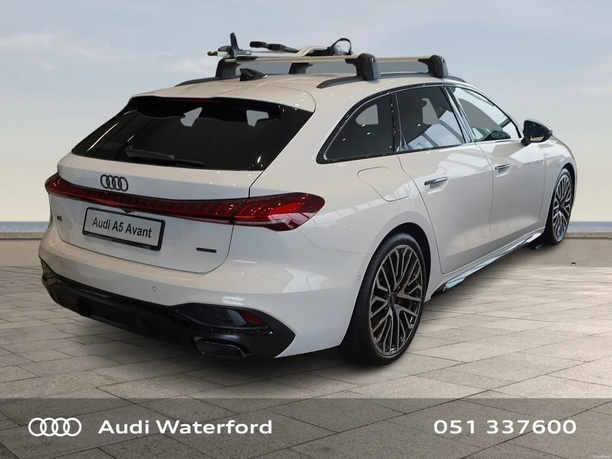 Audi A5 E-Hybrid Quattro S Line Competition from € - Image 4