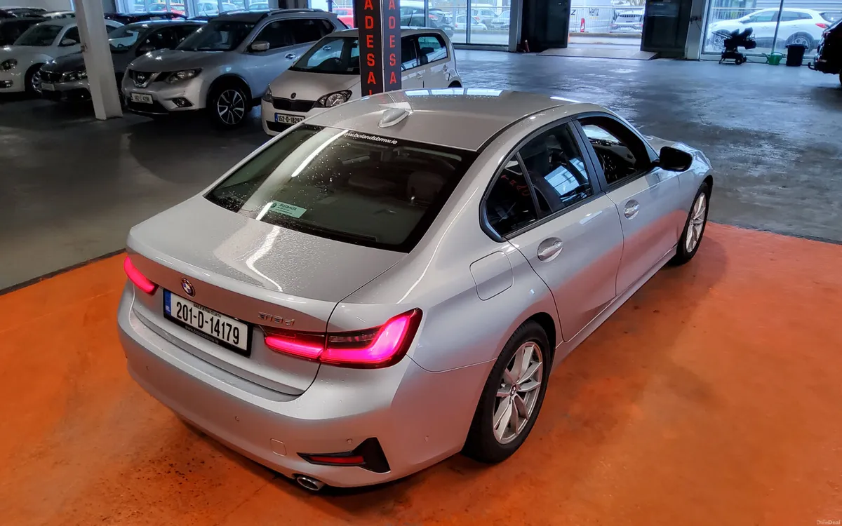 BMW 3-Series 2020 - Image 3
