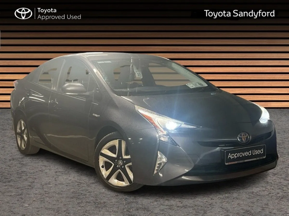 Toyota Prius HYBRID LUXURY AUTO // LEATHER HEATED - Image 1