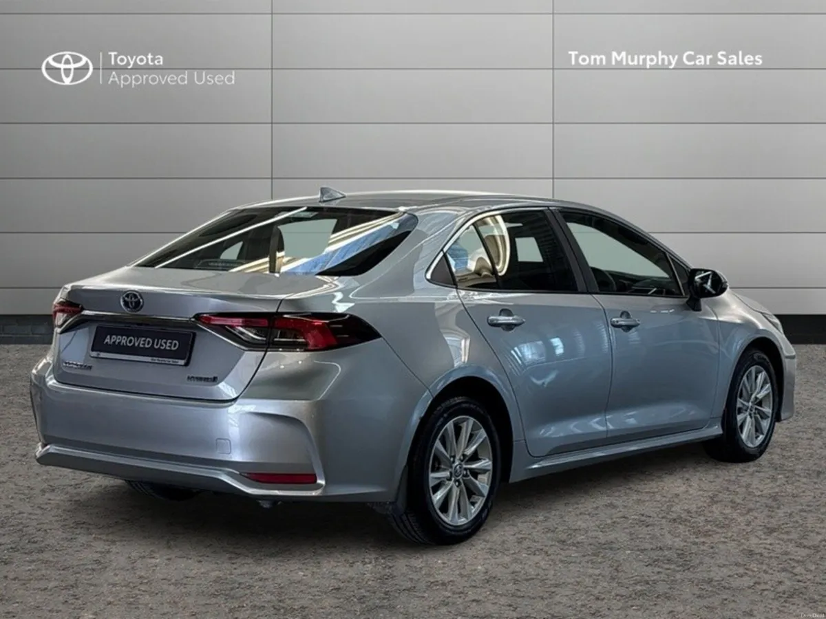 Toyota Corolla LUNA SALOON 4DR AUTO - Image 2