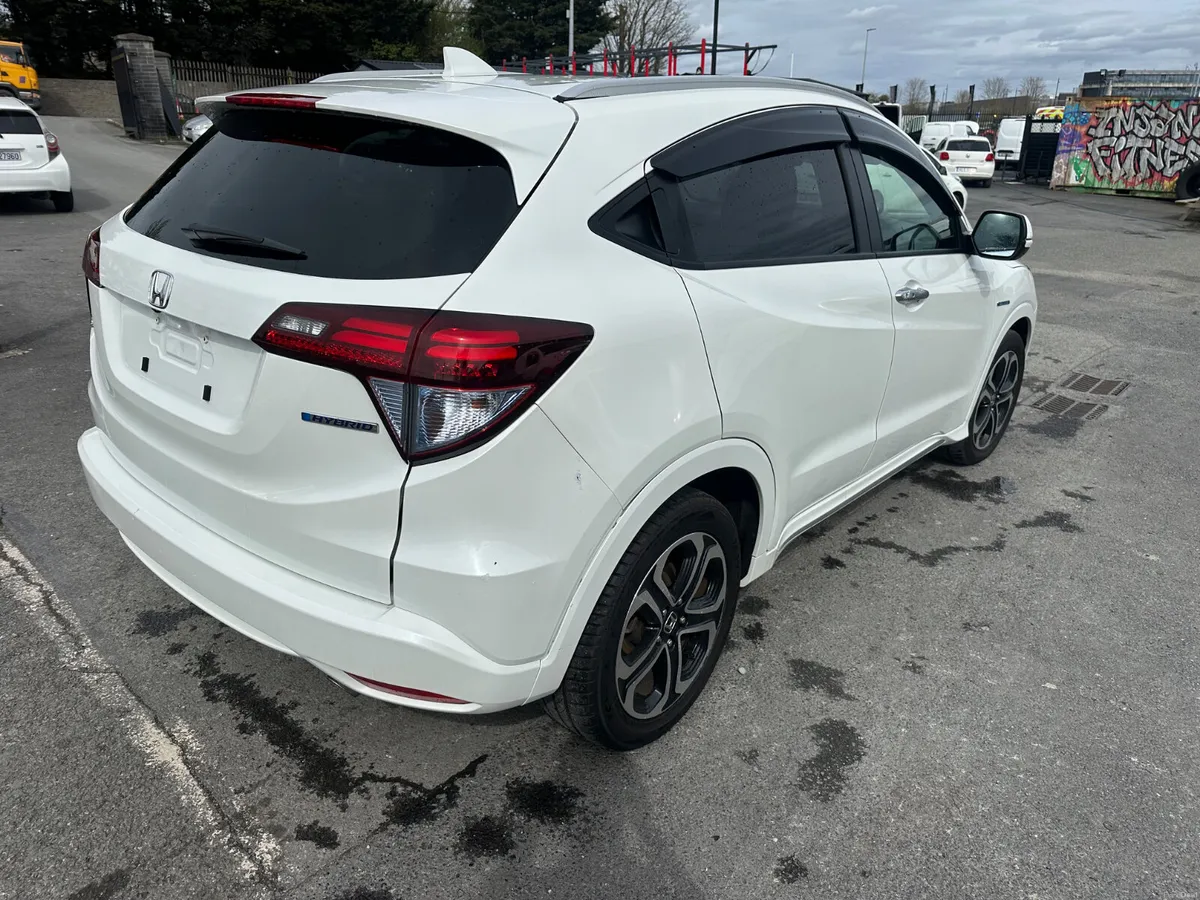 2017 Honda Vezel 1.5L Hybrid Low Miles Fresh Nct - Image 4