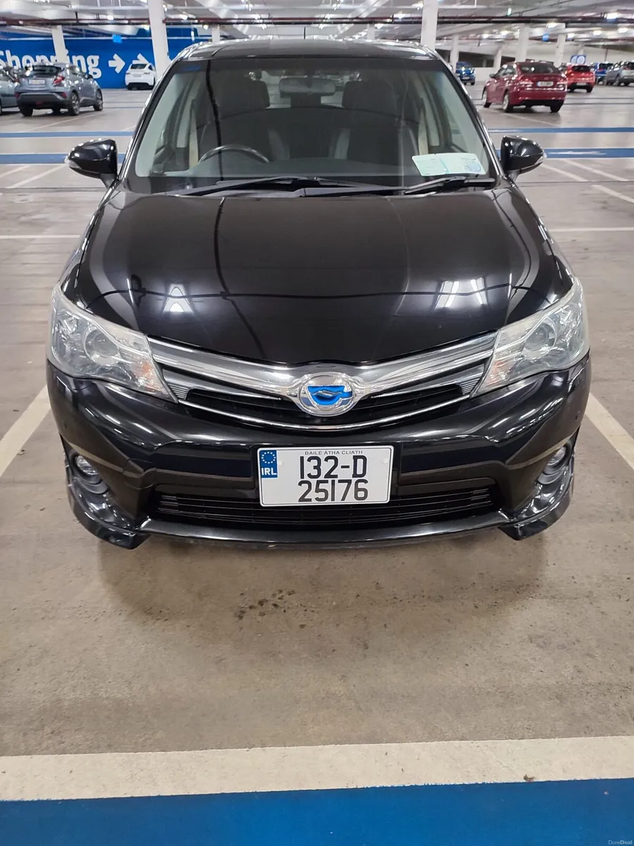 2013 Toyota Corolla Hybrid Automatic Spotless!! - Image 2