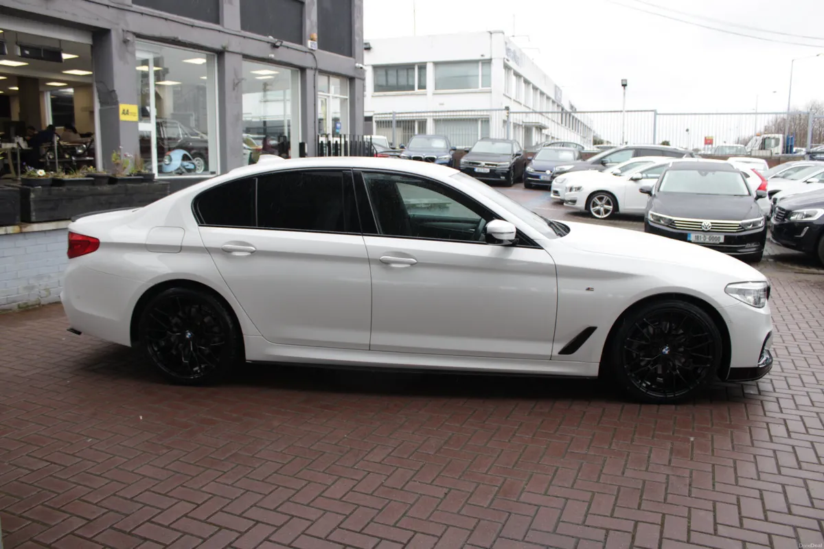 2020 5-SERIES X-DRIVE 523D 5DR SALOON AUTO - Image 3