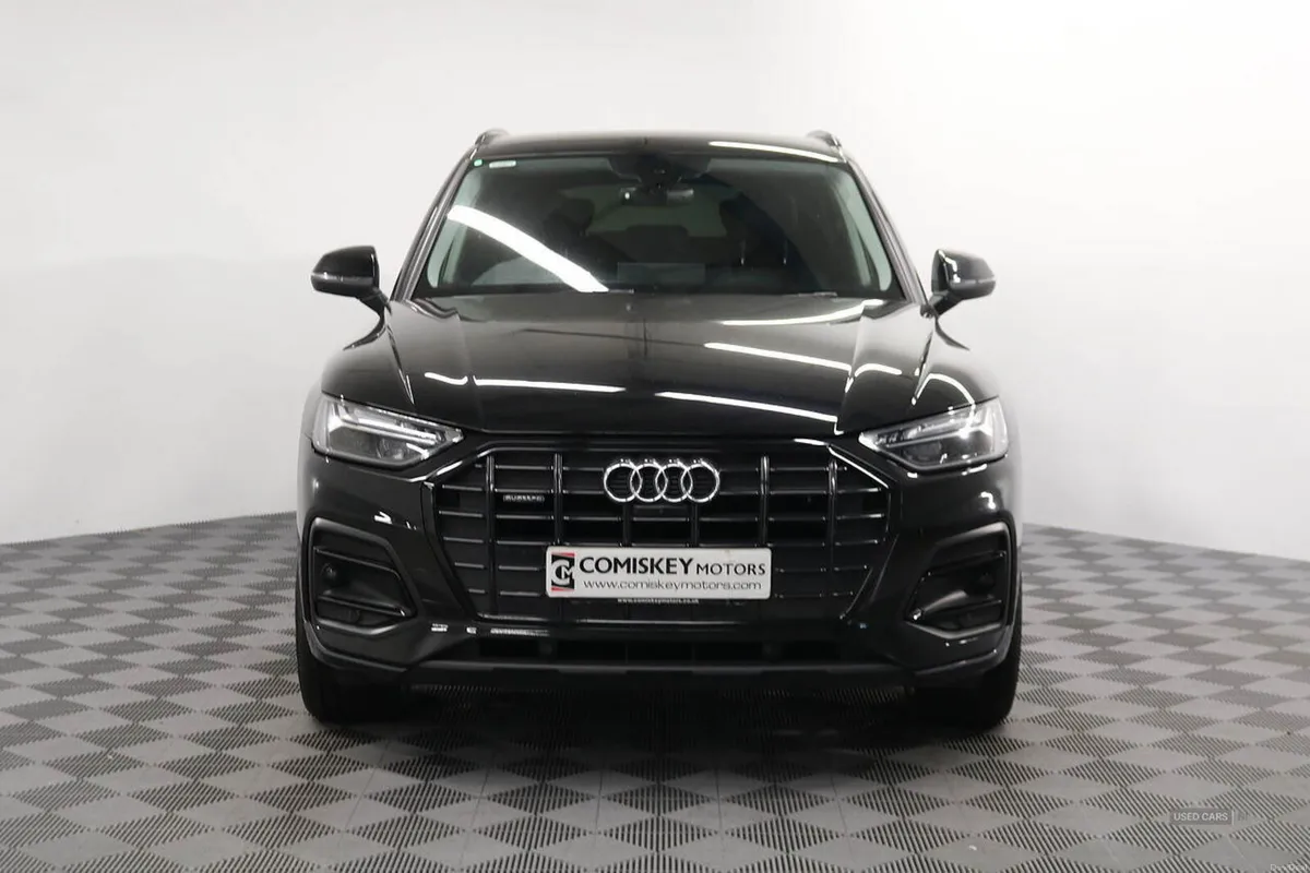 Audi Q5 TDI Sport - Image 2