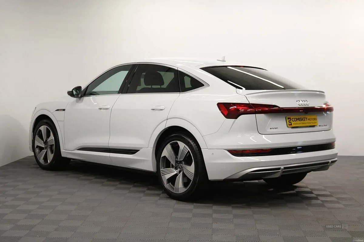 Audi e-tron S line - Image 4