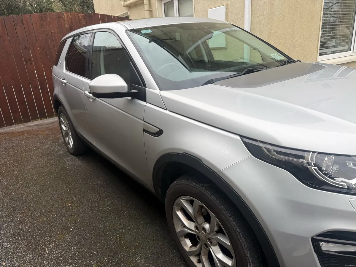 2016 Land Rover Discovery Sport - Image 4