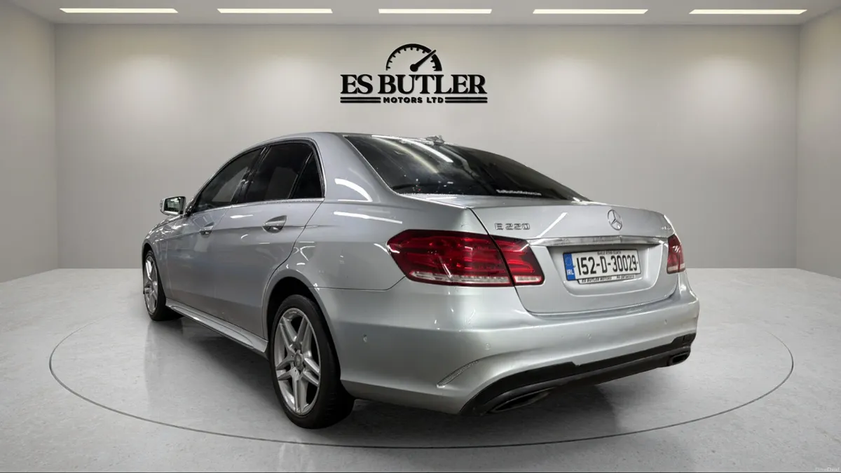 2015 Mercedes-Benz E-Class 2.1L AUTO AMG - Image 3