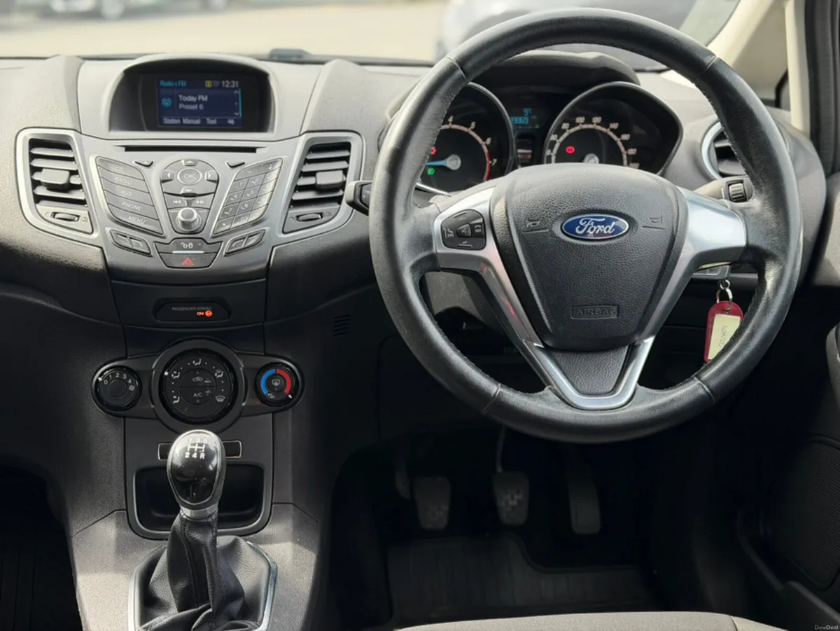 Ford Fiesta ZETEC 1.0 M5 5DR - Image 4