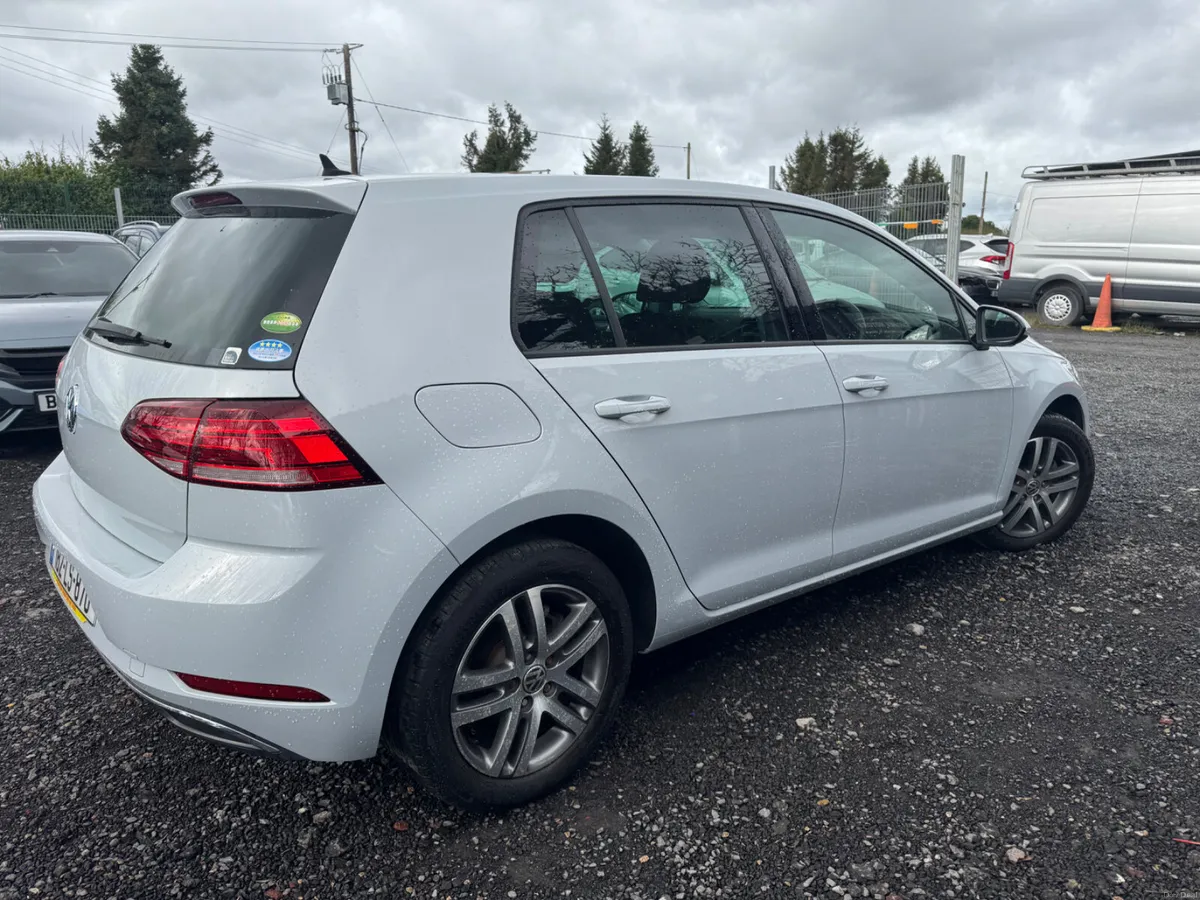 Volkswagen Golf Automatic - Image 4