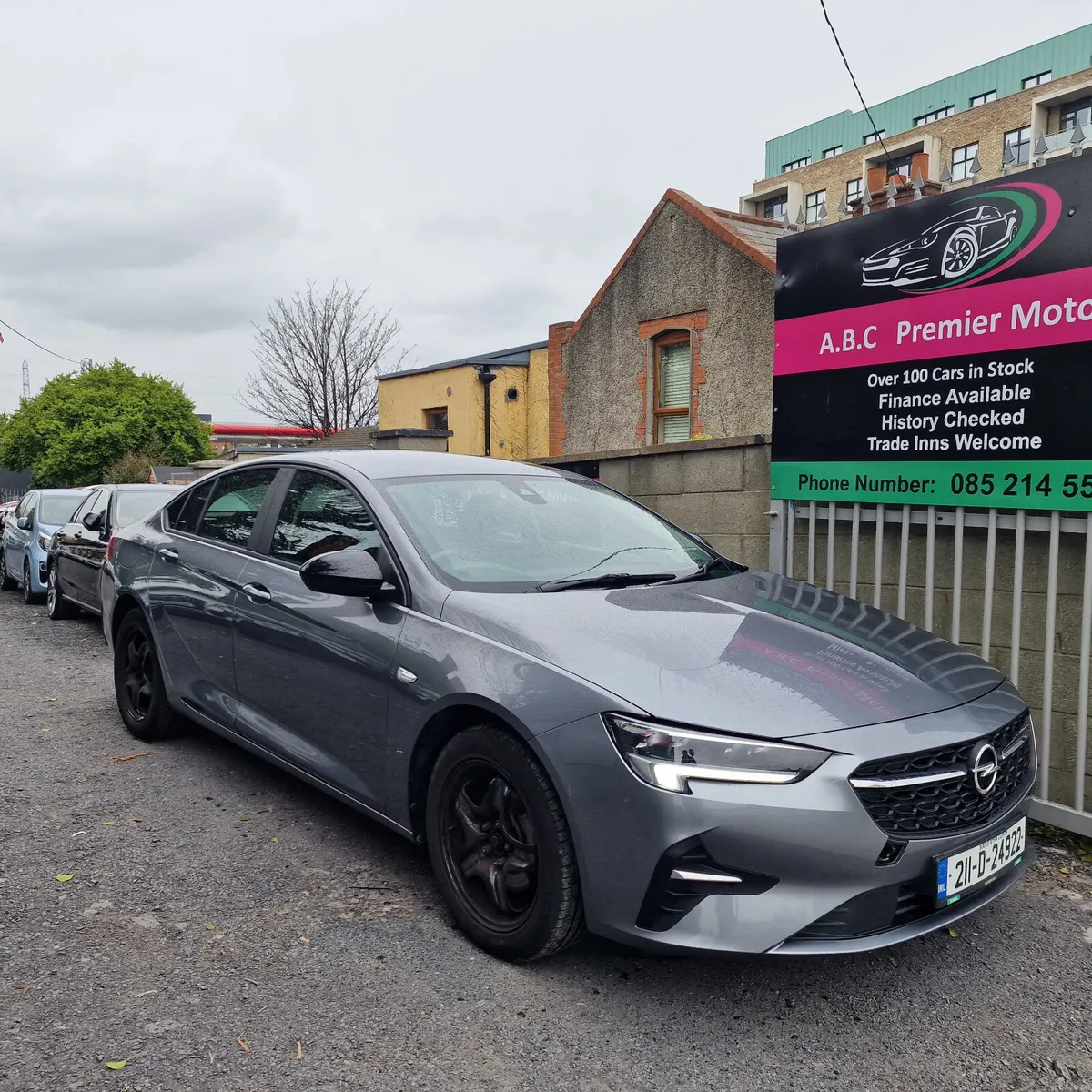 Opel Insignia 2021 Low miles Only 100k km - Image 1