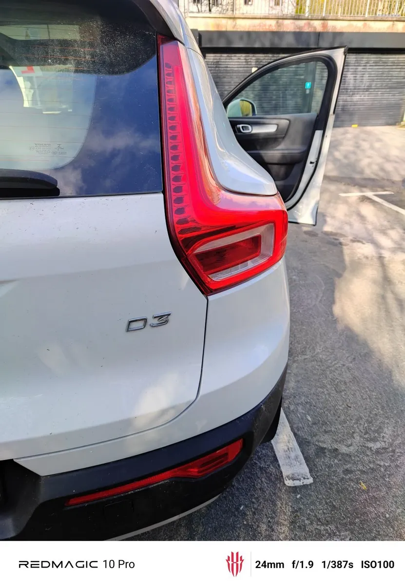Volvo XC40 2019 Momentum - Image 4