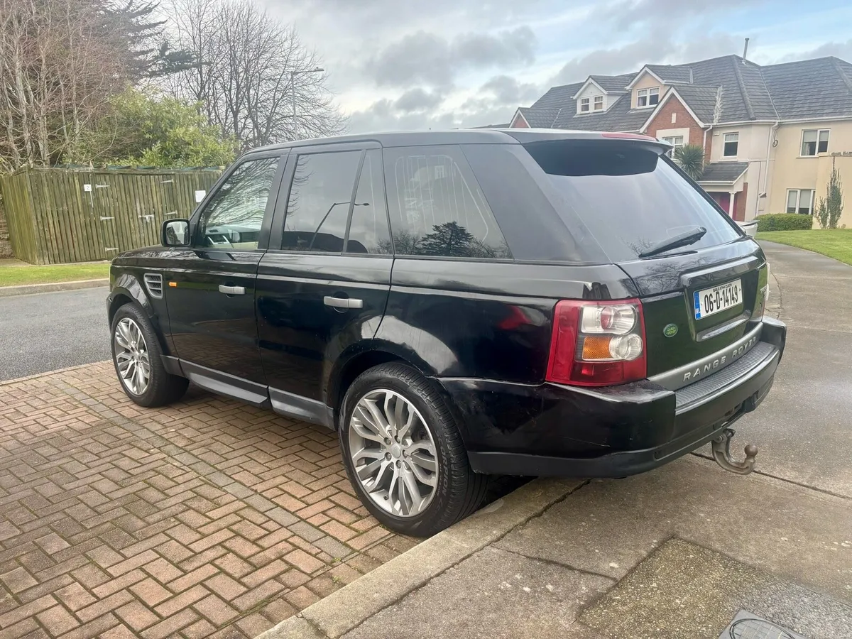 Range Rover Sport low kms - Image 3