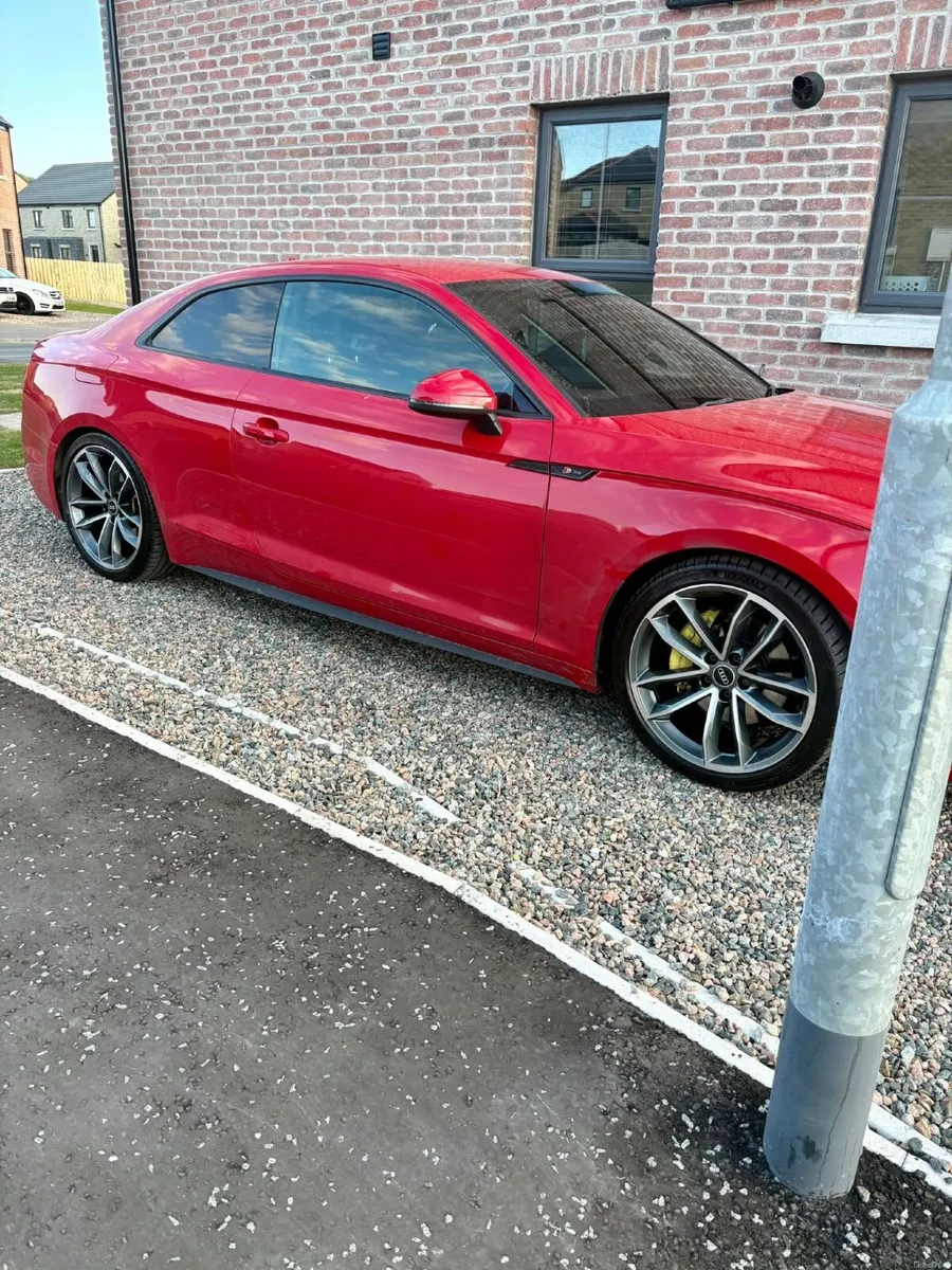 Audi A5 2017 SLine - Image 2