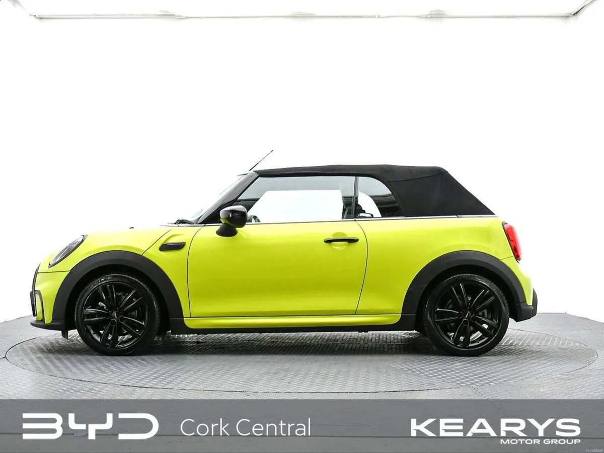 Mini Cooper Cabriolet "John Cooper Works" - Image 4