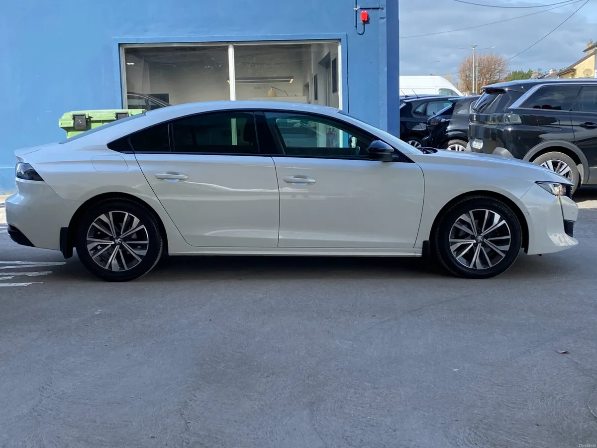 Peugeot 508 Allure Pack 1.5 HDI 130 Auto - Image 2