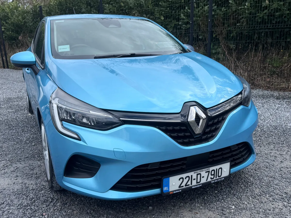 Renault Clio 2022 from €69 per week - Image 2