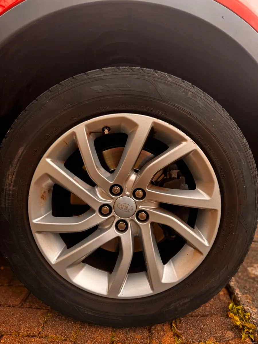 Land Rover Discovery Sport 2019 - Image 3