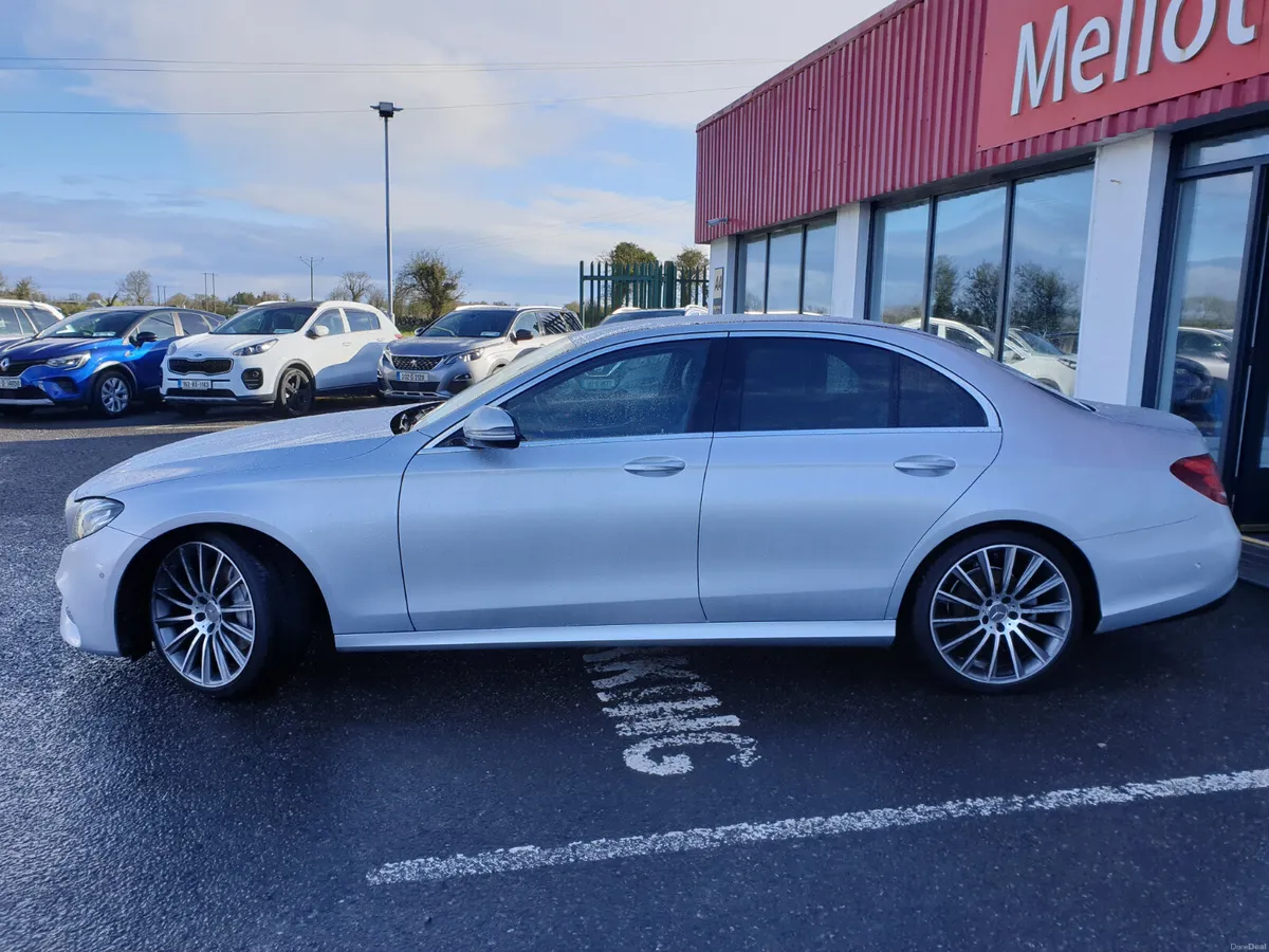 Mercedes-Benz E220D AMG LINE - Image 3