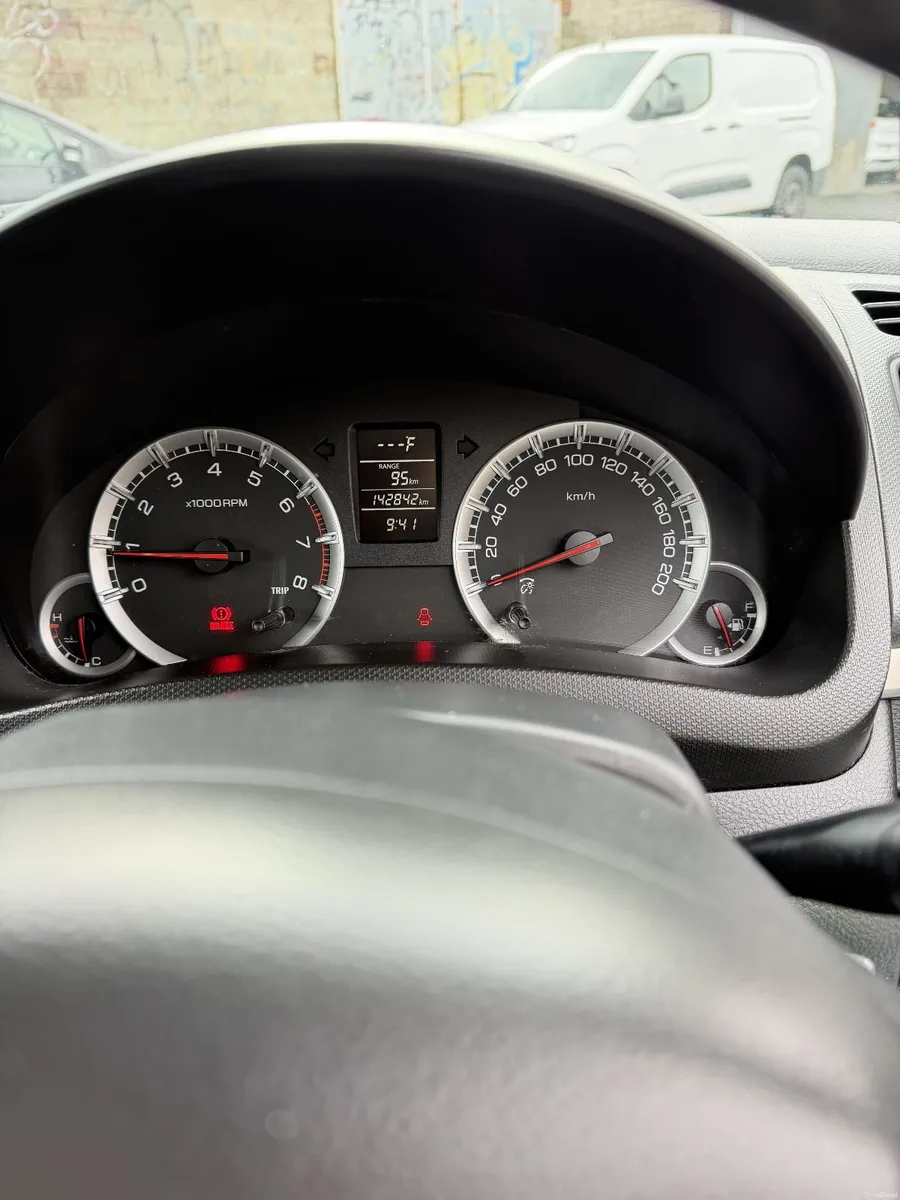 Suzuki Swift 2013 - Image 2