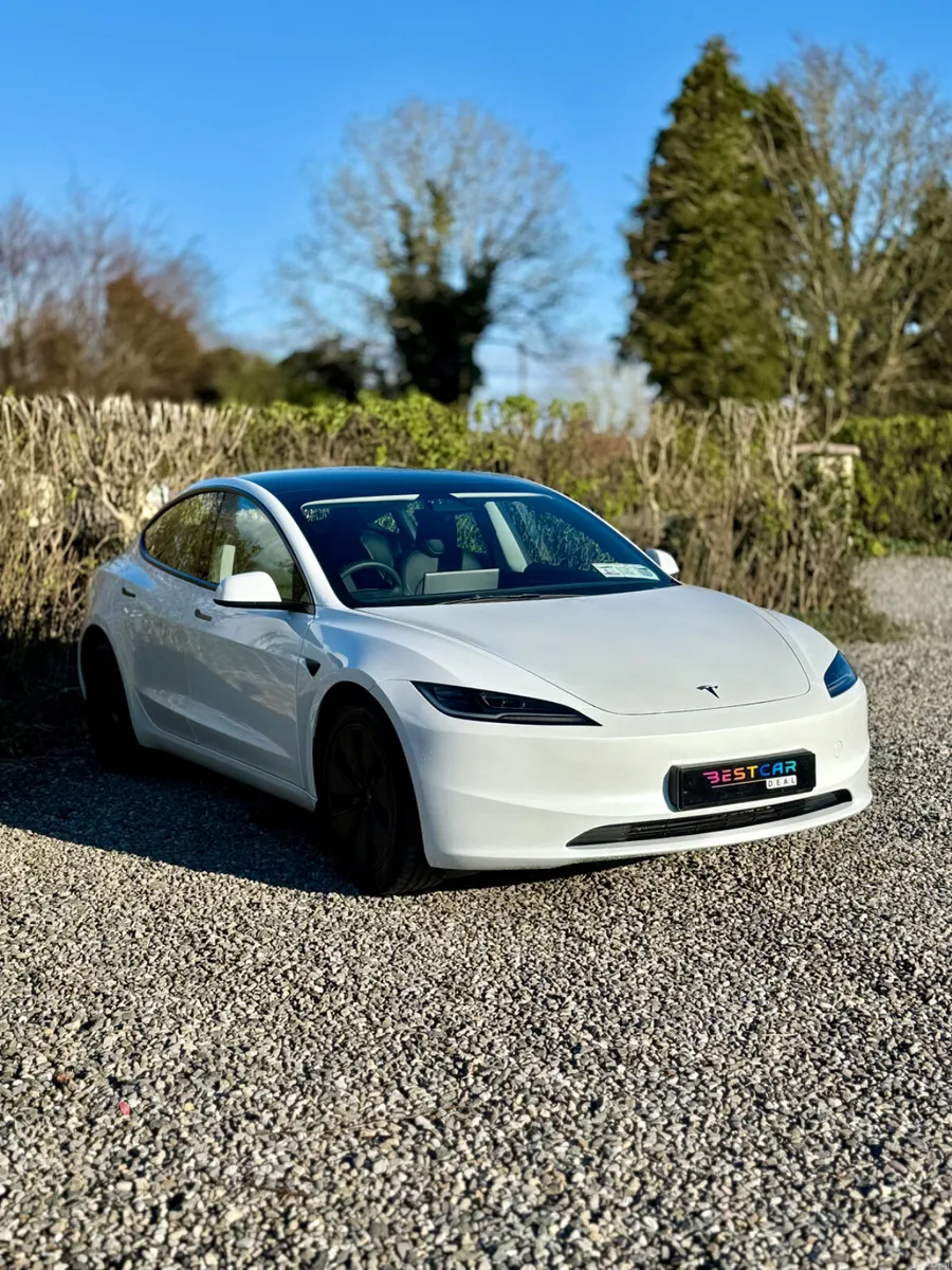 2025 Tesla Model 3 RWD Automatic 62.5 kWh Battery - Image 2