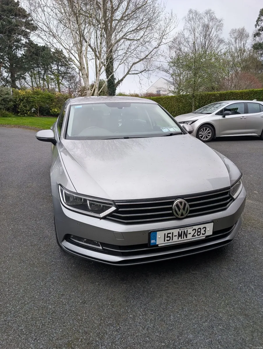 Volkswagen Passat 2015 - Image 2