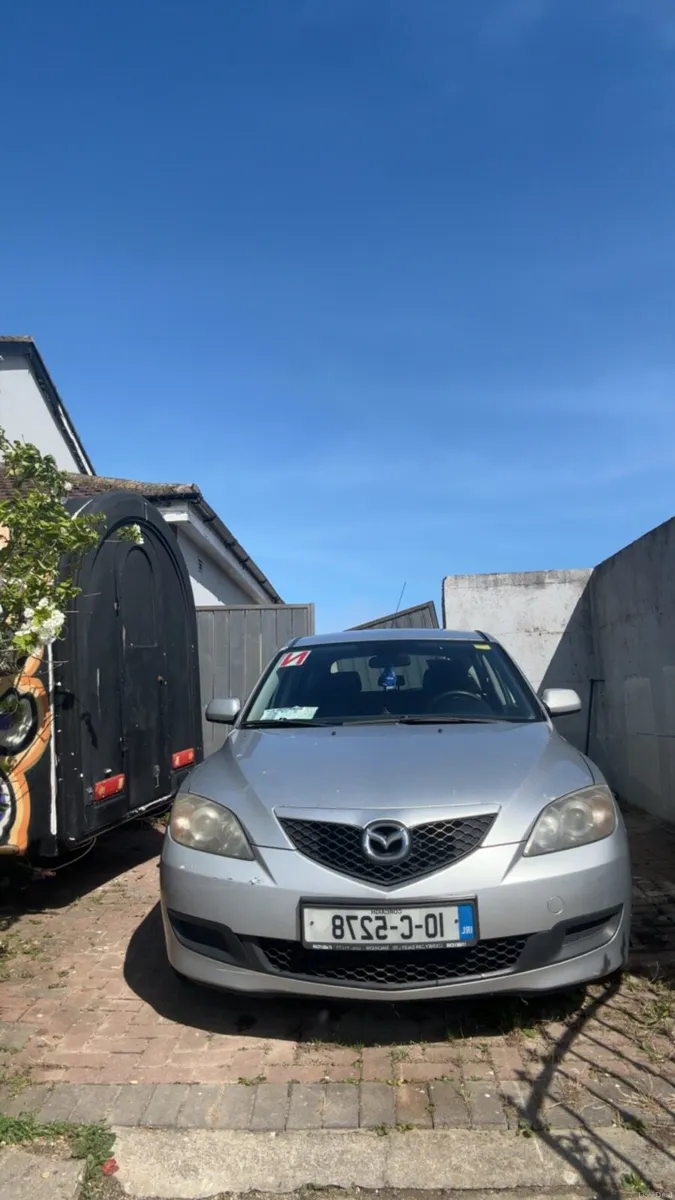 Mazda 3 2010 - Image 1
