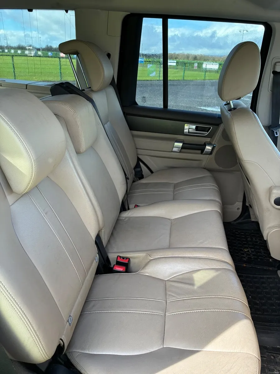 2015 Land Rover Discovery 4 Crew Cab 3.0 - Image 3