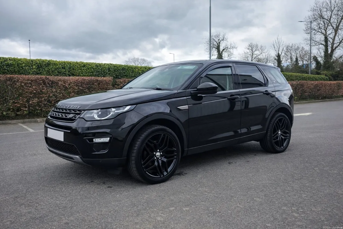 Landrover Discovery Sport 7 seater - Image 4